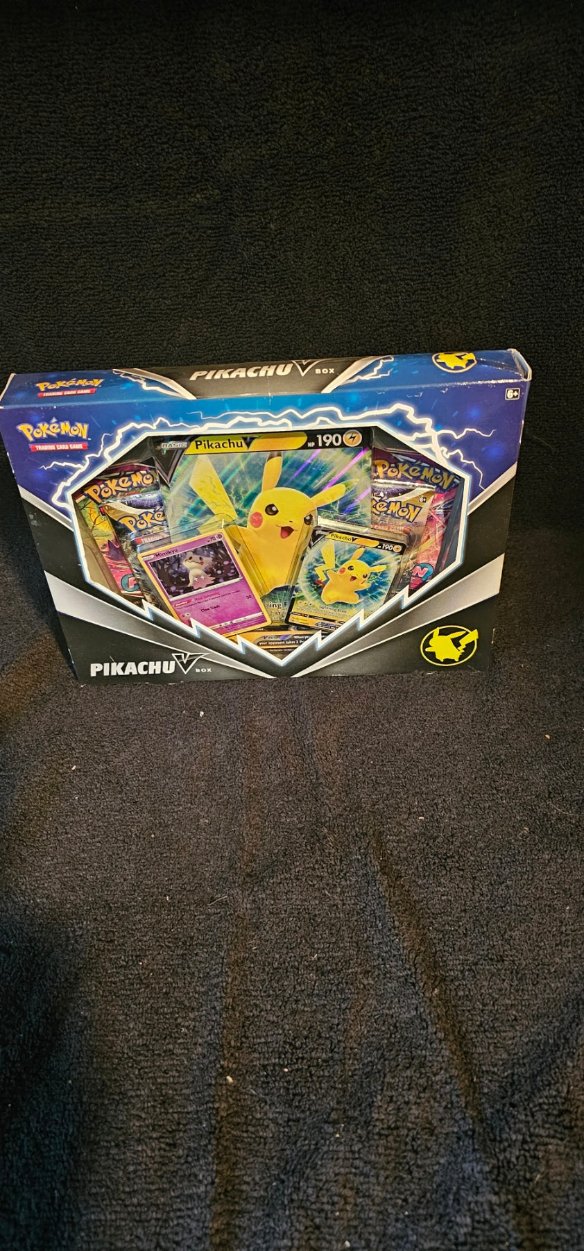 Pokemon Pikachu V Box set