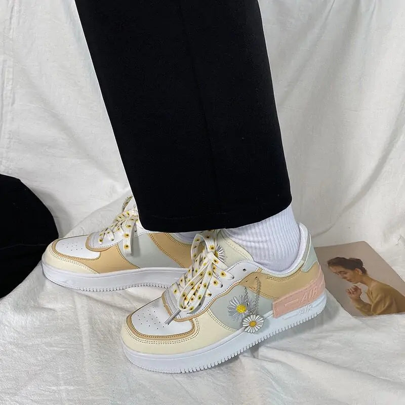 Ladies Daisy Sneakers