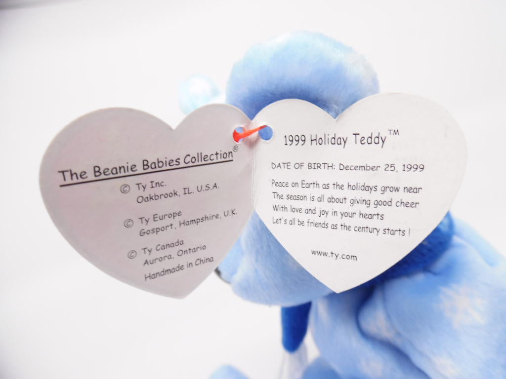 Ty Beanie Baby: 1999 Holiday Teddy the Bear